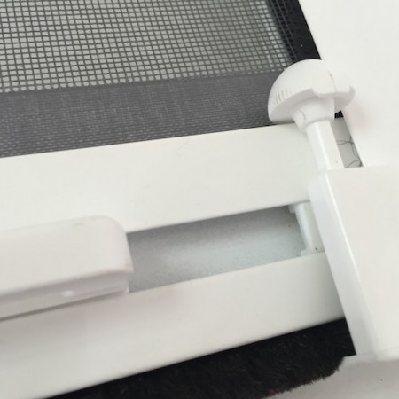 Mosquitera Enrollable tela Black-Out (fabricada a medida) - Imagen 3